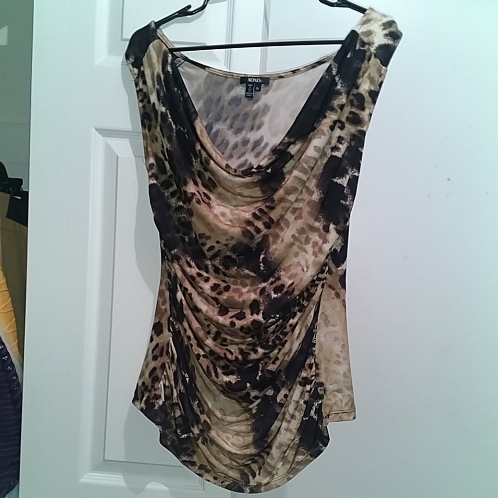 Side ruched leopard print top XL
